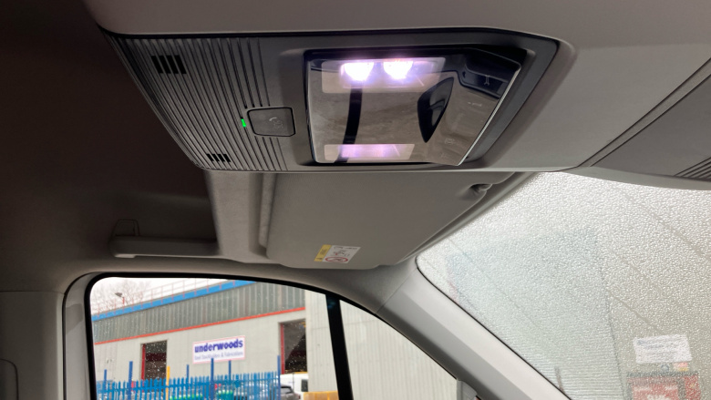 Volkswagen Crafter Cr35 Mwb Diesel 2.0 TDI 140PS Commerce Plus High Roof Van Auto